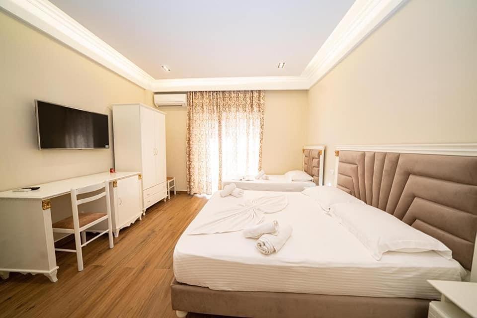 Hotel Vila Mare Durrës Exterior foto